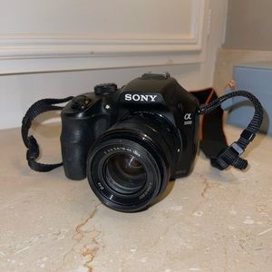 SONY CAMERA 20.1 Megapixels